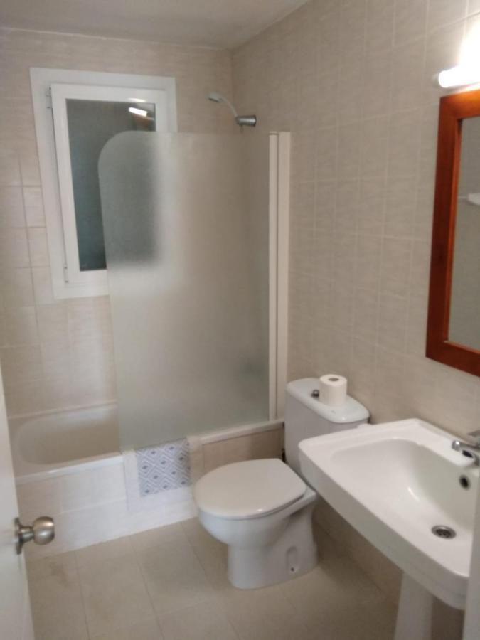 Apartamentos Playa Park Brisas Son Xoriguer カラン・ボッシュ エクステリア 写真